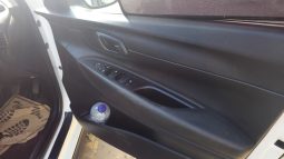 
										Hyundai i20 Sportz full									