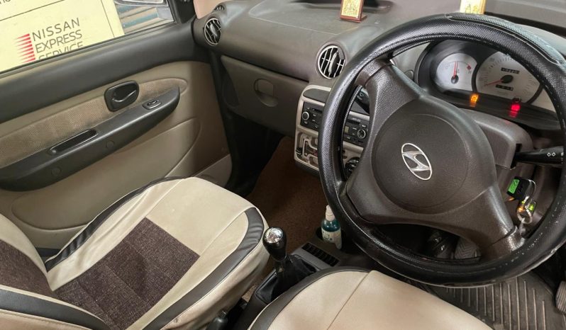 
								🚗 Hyundai Santro 📅 Model: 2012 👤 Owner: 1 ⚙️ Fuel: CNG (Passed) 📍 KM 1 + full									