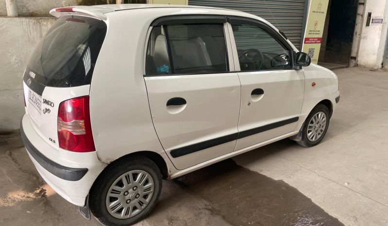 
								🚗 Hyundai Santro 📅 Model: 2012 👤 Owner: 1 ⚙️ Fuel: CNG (Passed) 📍 KM 1 + full									