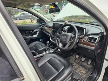 🚗 TATA HARRIER XT+ 📅 Model: 2023 🧍‍♂️ Owner: 1 ⛽ Fuel: Diesel 📊 Kilometers: 53,000 🎨 Color: White ITEM CODE(202542}