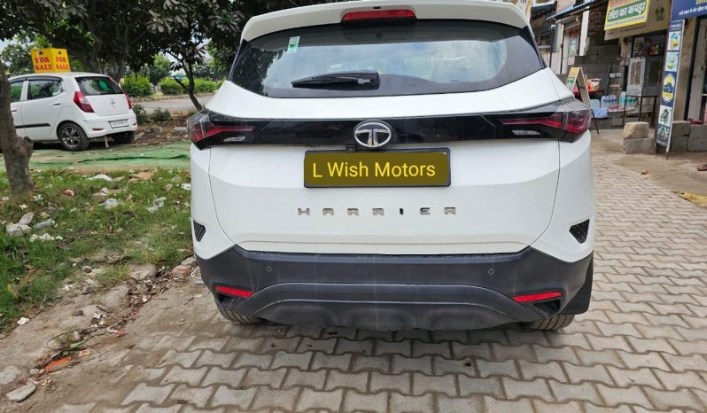 
								🚗 TATA HARRIER XT+ 📅 Model: 2023 🧍‍♂️ Owner: 1 ⛽ Fuel: Diesel 📊 Kilometers: 53,000 🎨 Color: White ITEM CODE(202542} full									