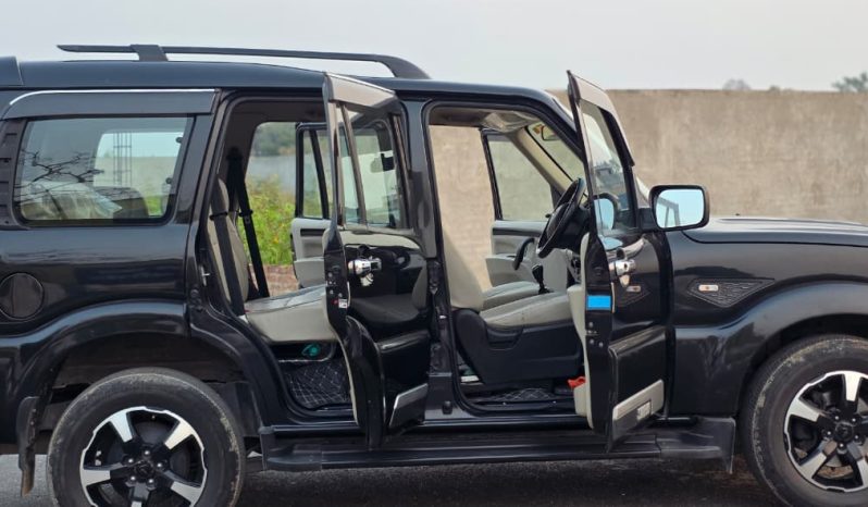 
								🚙 Mahindra Scorpio S (2023 Model) 📅 Model Year: 2023 👤 Owner: First Owner 🛞 Kilometers Driven: 45,000 km 🛡️ Insurance: Full Insurance (Bumper to Bumper) 🔑 Keys: Both Original Keys Available ⚙️ Condition: All Original 📍 Location: BAGHPAT full									