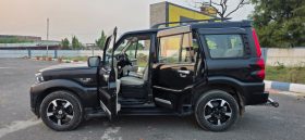 🚙 Mahindra Scorpio S (2023 Model) 📅 Model Year: 2023 👤 Owner: First Owner 🛞 Kilometers Driven: 45,000 km 🛡️ Insurance: Full Insurance (Bumper to Bumper) 🔑 Keys: Both Original Keys Available ⚙️ Condition: All Original 📍 Location: BAGHPAT