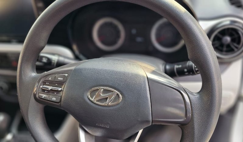 
								Hyundai Grand I10  Sportz [O]  2022 Model full									